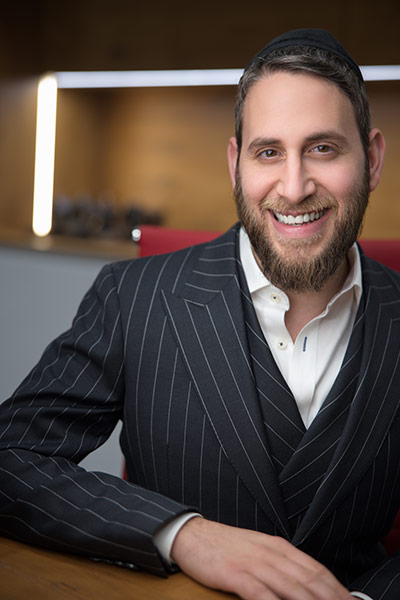 Aron Schlesinger, Founder